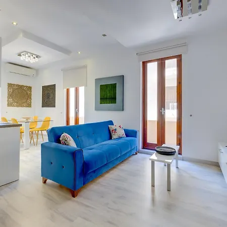 Stylish 2Br Apart, Steps Away From The Beach Sliema Exterior photo