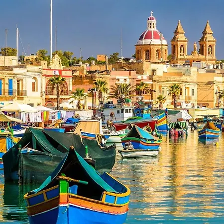 Stylish 2Br Apart, Steps Away From The Beach Sliema Exterior photo