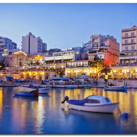Stylish 2Br Apart, Steps Away From The Beach Sliema Exterior photo