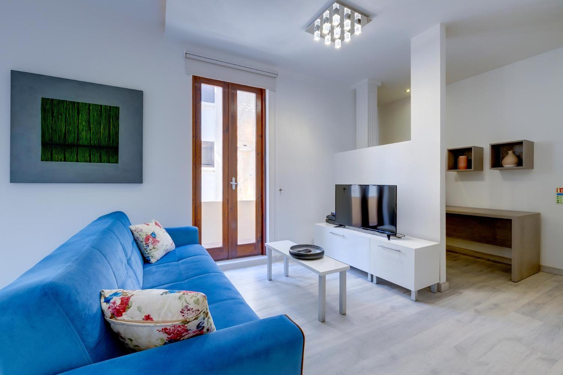 Stylish 2br Apart, Steps Away From The